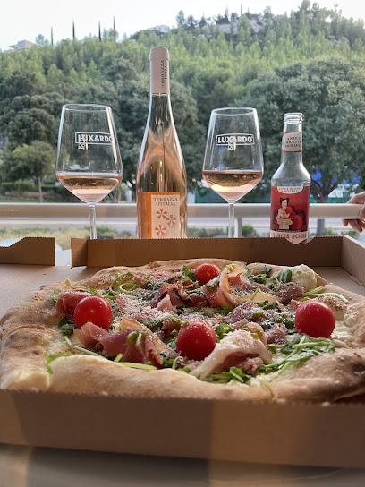 Pizza de AMOR’ITA - PIZZERIA & ÉPICERIE à Bandol