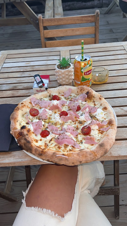 Pizza de La Pizza des Copains à Ollioules