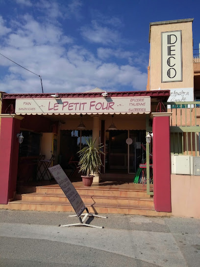 Pizza de Le Petit Four à Sanary-sur-Mer