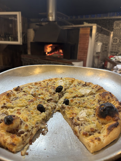 Pizza de Pizza Dadou Le pradet, La garonne au Pradet