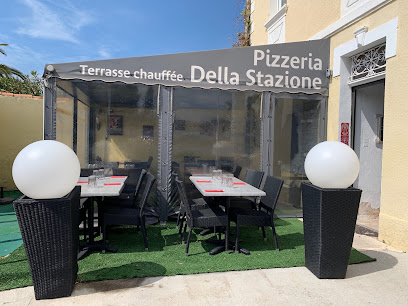 Pizza de PIZZERIA DELLA STAZIONE BANDOL à Bandol